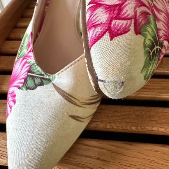 Angel Steps floral slip-on shoes - Picture 9 of 11